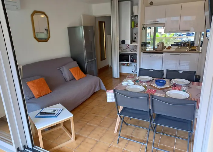 Helios 24, T2 Climatise, Parking, Terrasse, 500m