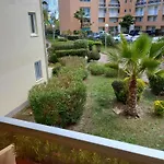Helios 24, T2 Climatise, Parking, Terrasse, 500m אגדה