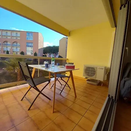 Apartament Helios 24, T2 Climatise, Parking, Terrasse, 500m