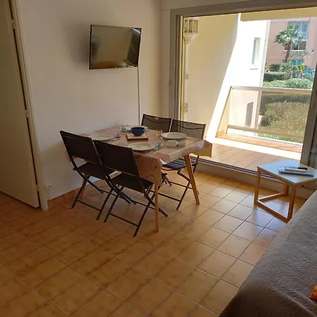 Helios 24, T2 Climatise, Parking, Terrasse, 500m Apartament Agde