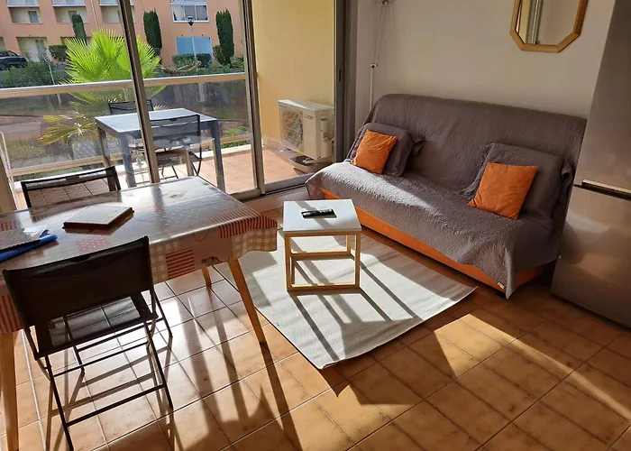 Helios 24, T2 Climatise, Parking, Terrasse, 500m *