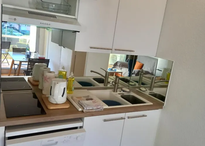 Apartment Helios 24, T2 Climatise, Parking, Terrasse, 500m *